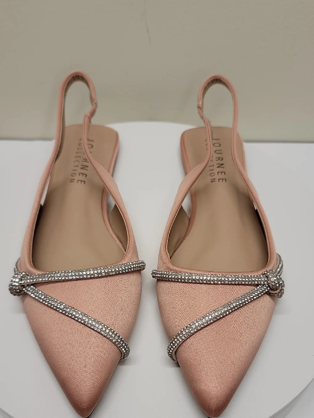 JOURNEE COLLECTION -NEW IN BOX- ROSE & CRYSTAL SATIN POINTED TOE FLATS sz 9